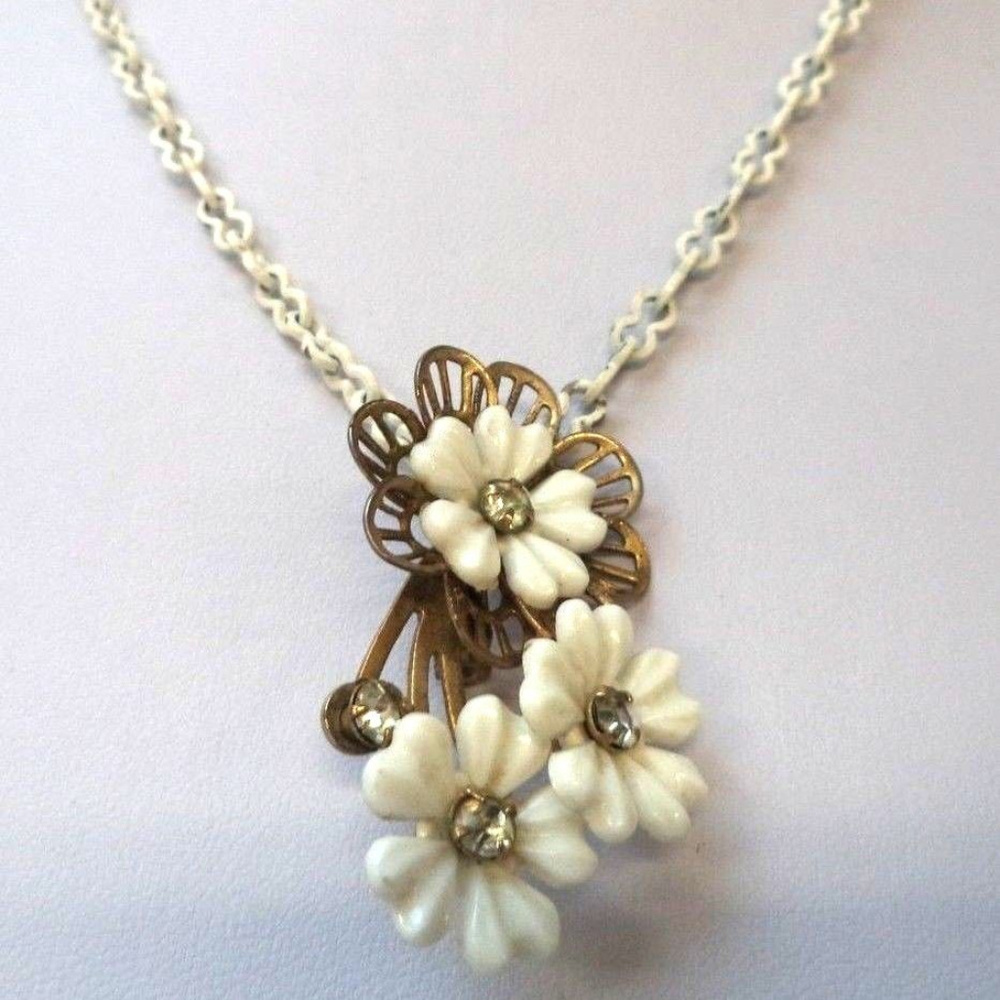vintage antique white plastic flower rhinestone enamel necklace